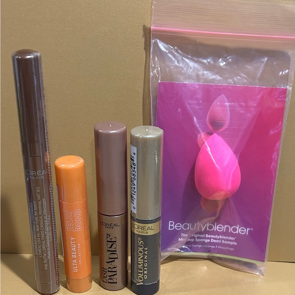 L'Oreal Makeup Set with Pink Beauty Blender and Ulta Jelly Bomb